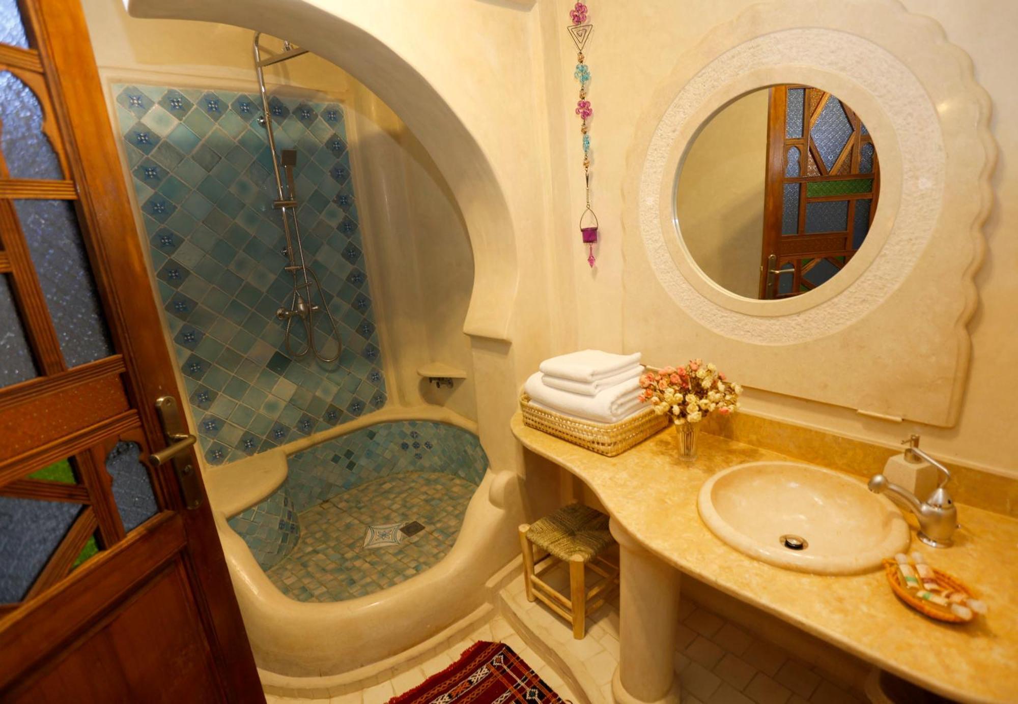 Riad Cherifa شفشاون الغرفة الصورة
